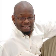 Hide the Word Devotional Book: Dr Travis S Holmes: 9781953904829:  Amazon.com: Books