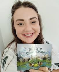 Sarah Morrissette's Instagram, Twitter & Facebook