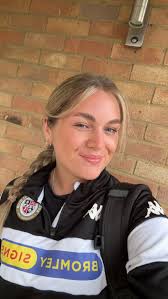 I am delighted to share I have started an internship at Bromley Football  Club for the coming season.