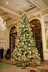 On christmas occasion, where we use many things to decorate our streets and homes. 12 Of The Best Hotel Christmas Trees From Around The World White House Christmas Decorations White House Christmas Hotel Decor