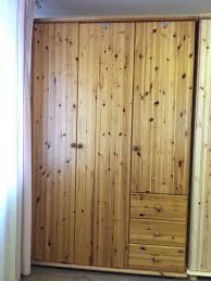 Apothekerschrank erik hoch gebeizt geolt apothekerschrank schrank apotheker. Kleiderschrank 3turig Massivholz Kiefer In 64678 Lindenfels For 250 00 For Sale Shpock
