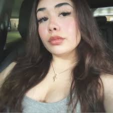 Mia Velazquez (@mia.velaz) • Instagram photos and videos