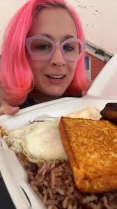 Lo mejor 👌 La Comida Nicaragüense. "Mmm gringuita" dijera el Justin 😅