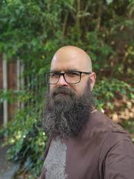 Learn about the Mentors helping entrepreneurs in our program