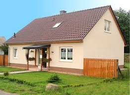 Durch den rücksprung im obergeschoss ist schon die grundform spannend und vor dem staffelgeschoss entsteht eine attraktive dachterasse mit ausblick. 1 1 2 Geschossiges Haus Bauen Einfamilienhaus 1 1 2 Geschossig Bauen