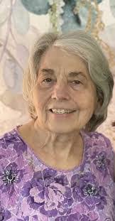 Lorna Wallace's Instagram, Twitter & Facebook