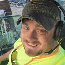 Billy Lampley's Instagram, Twitter & Facebook