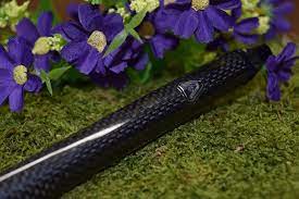 Powered by a 1200mah battery, the jump provides powerful performance with every use, while evenly vaporizing dry herbs with its hard anodized heating chamber to provide smooth and rich vapor. Atmos Jump Vape Pen The Best Vaporizer Review Cbd Village Uk