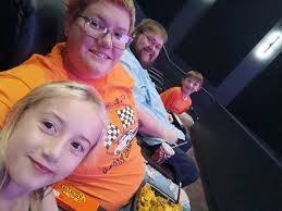 Laura Hyle and Jonathan Niebaum's Wedding Website