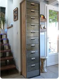 Recup Meuble A Clapet Recycle Et Habille Avec Une Palette Idee Rangement Chaussure Meuble Casier Meuble Metallique