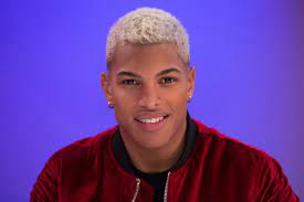 Photo : Marvin Tilliere (Secret Story 10) - Plateau - Tournage de  lémission Les 24h de la TV réalité à Paris, le 20 et 21 décembre 2016. -  Purepeople