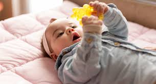 Swaddleme original swaddle set best funny newborn gift : 7 Best Gifts For Babies 2021 Babycenter