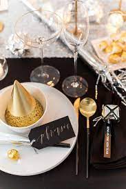 Find out how to send off 2016 and keep the party going into 2017 with easy recipes and cheery cocktails. New Year S Eve Dinner Party With Lindt Chocolate Pizzazzerie New Years Eve Decorations New Years Eve Dinner New Years Dinner Party