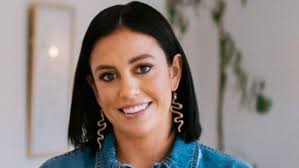 Darren Grayson, Tess Holmes, Deni Todorovic among Geelong's top Instagram  beauty gurus