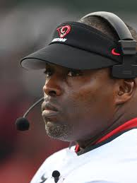 Turnovers spoil Rams bid to end series losing streak