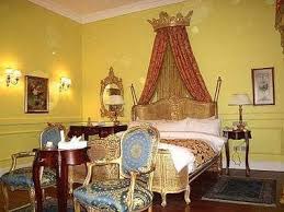 أوبرج الفيوم أسطورة تاريخية شاهدة على عصر ذهبي الفيوم تلك المدينة الجميلة والتي شهدت كل الحقب التاريخية التي مرت على م Furniture Home Decor Decor