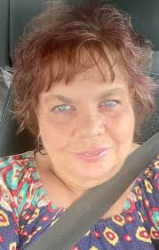 What are good salons in Murray, Kentucky for hair color and cut?