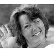 Tracy Hunley's Instagram, Twitter & Facebook