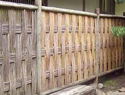 из чего можно сделать забор на даче своими руками 50 Idej Dlya Sooruzheniya I Oformleniya Krasivogo Zabora Na Dache Zhurnal Yarmarki Masterov Zabor Sadovye Ograzhdeniya Dizajn Ogrady