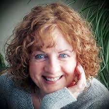 Fiona Mackay's Instagram, Twitter & Facebook