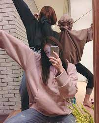  Pin By Juniororor On F R I E N D S H I P Korean Best Friends Korean Friends Friend Photoshoot