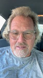 I challenged my self this morning and since I was already in a meeting at  Alys Beach., The Challenge:, I would go around and take photos only using  my 85mm lens., There will be another dump of photos ...