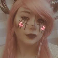 Danielle Covington (daniellecovington)