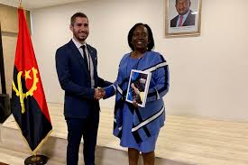 Apesar da criação do sns, ainda não havia um conceito universal sobre saúde, pois havia necessidade de um consenso entre as nações. Inem Integra Visita A Angola A Convite Do Ministerio Da Saude Inem