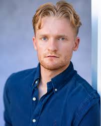 Brandon Bateman's Instagram, Twitter & Facebook