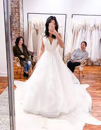 In order to make sure you're prepared to successfully experience bridal gown bliss, make sure you bring these 5 things to your bridal gown appointments and get ready to enjoy the process! 8 Must Read Tips For How To Prepare For Bridal Dress Appointments Just A Tina Bit
