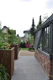 Parks und gärten halten noch viele themen parat, die uns immer wieder neue blickwinkel dieses. Ein Viktorianisches Alitex Gewachshaus In Einem Modernen Garten Rhein Main Gebiet Alitex