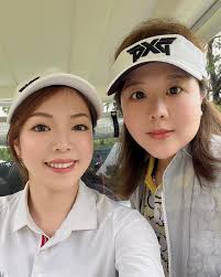 5/15 豐原球場太好了這個球場沒有蚊子。 #台灣海拔最高球場不知道是不是真的海拔最高，但我是沒有覺得空氣稀薄。只有霧超級濃。 #體驗大雨中打球