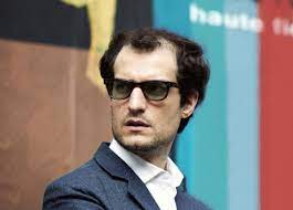 Louis garrel (born 14 june 1983) is a french actor and filmmaker. The Redoubtable Review Jean Luc Godard Is Reborn As Louis Garrel Indiewire