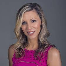 Kari Schmitz's Instagram, Twitter & Facebook