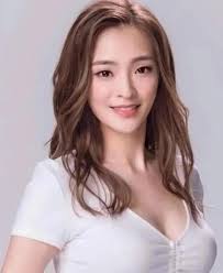 1980 陳鳳芝 · 1981 錢慧儀 · 1982 鄺美雲 · 1983 張曼玉 · 1984 馬倩衡 · 1985 羅錦如 · 1986 吳婉芳 · 1987 李美鳳 · 1988 陳淑蘭 · 1989 朱潔儀 1990年代 1990 翁杏蘭 · 1991 周嘉玲 · 1992 劉殷伶 （ 粵語 ： 劉殷伶 ） · 1993 林麗薇 · 1994 活麗明 （ 粵語 ： 活麗明 ） · 1995 李嘉慧 · 1996 潘芝莉 · 1997 李明慧 · 1998 趙翠儀 · 1999 原子鏸 æ¸¯å¨ é¦æ¸¯å°å§äºè»é³æ¥¨æ¡ æ¯æ¥é ­æ¢