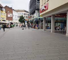 Ostergrüße an die bürgerinnen und bürger der stadt bergisch gladbach. Die Fussgangerzone In Der Stadt Bergisch Gladbach Facebook