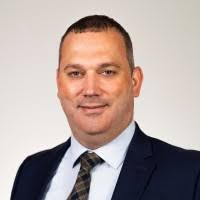 4 "Daniel Potthast" profiles