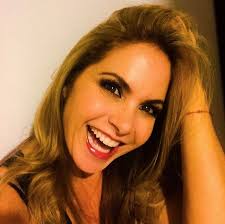 Lucerina (@Leidian53435260)