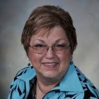 Kerri Craven's Instagram, Twitter & Facebook