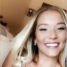 Sydney Fee (@sydneyyfee)