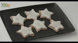 Les biscuits de noël font partis de ces rituels dans ma vie. Recette D Etoiles A La Cannelle Ou Zimtsterne 750g Youtube