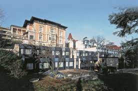 The joint orthopaedic centre with six treatment rooms, reception and waiting room, back office and a disabled wc are to be found on the ground floor. Hirslanden Klinik Im Park Directory Entry Hello Switzerland