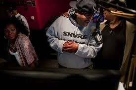 Final Farewells At Kiss Radio The New York Times