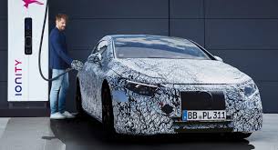 The eqs will boast a powertrain offering over 435 miles (700 kilometers) on a charge in the wltp test. Mercedes Eqs Launching In August With Plug Charge Capability Carscoops
