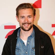 Als würde man zehn kinder zugleich auf die welt bringen: Klaas Heufer Umlauf Starportrat News Bilder Gala De