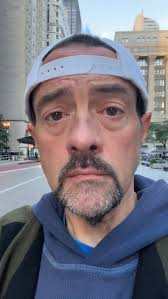 I'm in CHICAGO for @jayandsilentbob reasons (our 2nd Annual  @chronicconforreal starts Friday at @hyattohare) but I stumbled onto Jake &  Elwood's set! Behold #daleyplaza, where #thebluesbrothers movie ends! This  is where the