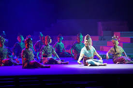 Gratis untuk komersial tidak perlu kredit bebas hak cipta. Teater Makyung Raja Besar Maha Gading Angkat Seni Makyung Dalam Pementasan Bertaraf Dunia