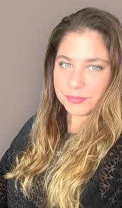 Stephanie Berwick's Instagram, Twitter & Facebook