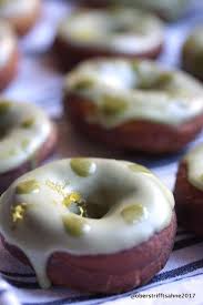 Obers Trifft Sahne Doughnutday Und Was Wir Sonst Noch An Amerika Lie Lebensmittel Essen Donuts Matcha