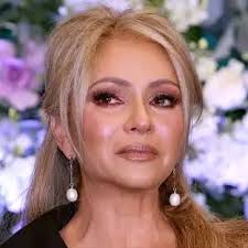 Daniela Castro: Age, Net Worth, and Family Insights